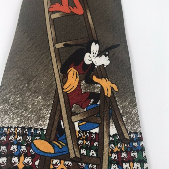 Vintage A.P.C Necktie Mickey Pluto Goofy Donald Duck Climbing Ladder 56.5" - Picture 4 of 8